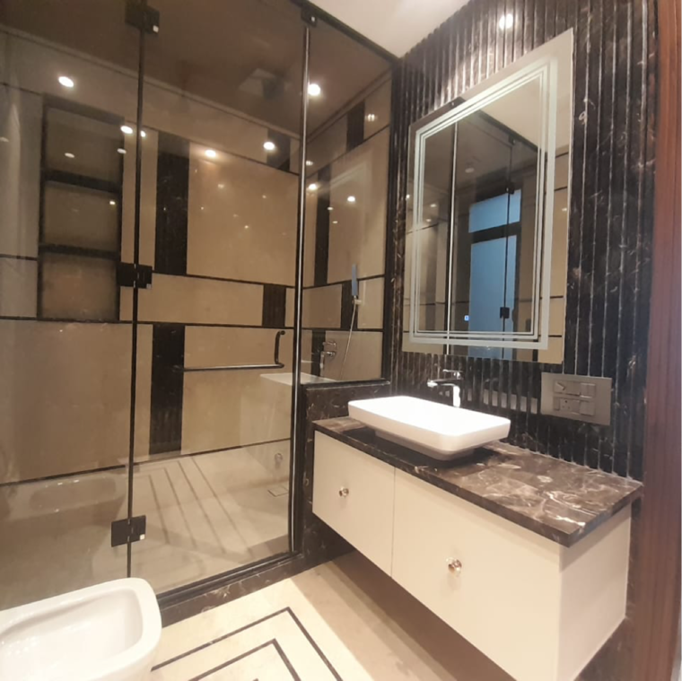 Bathroom, vasant vihar 4 Bedroom 400 Sq.Yd. Builder Floor In Vasant Vihar Delhi 9352362