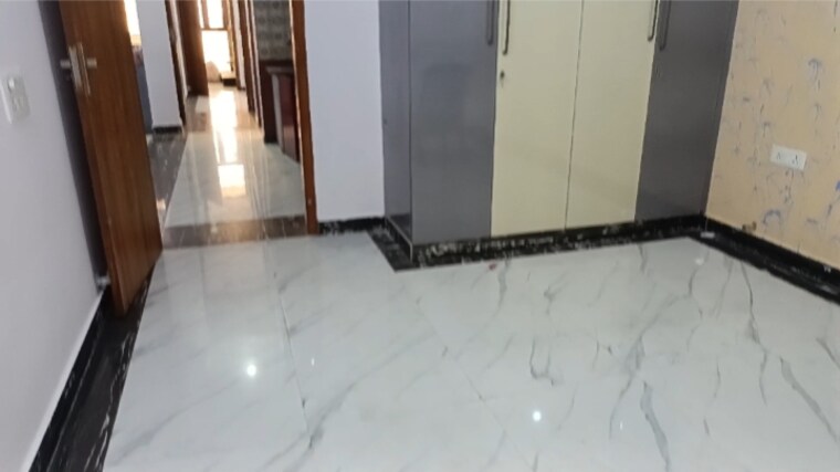 Room, vaishali sector 3 3 Bedroom 1640 Sq.Ft. Builder Floor In Vaishali Sector 3 Ghaziabad 9352425
