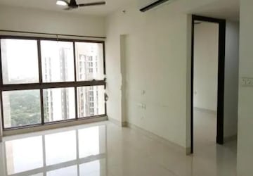 Room in 2 BHK Apartment at Lodha Casa Viva, Majiwada – for Rent