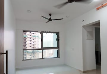 2 BHK Apartment For Rent in Sheth Avalon, Laxmi Nagar