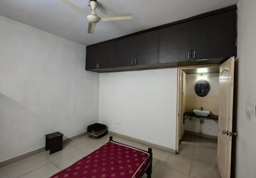 Team Area in 2 BHK Builder Floor at Tellapur – for Rent