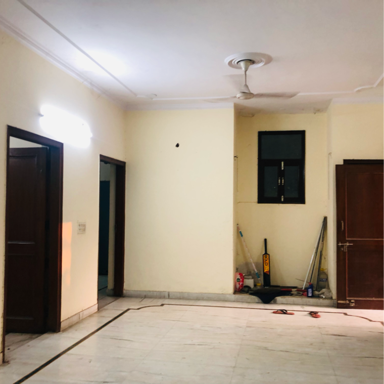 Room, sector 22 2.5 Bedroom 1200 Sq.Ft. Villa In Sector 22 Gurgaon 9352537