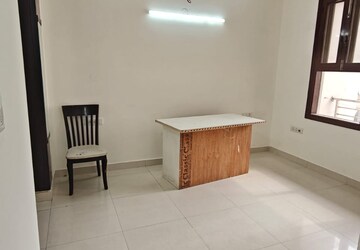 Room in 3 BHK Builder Floor at Sector 14 – for Sale