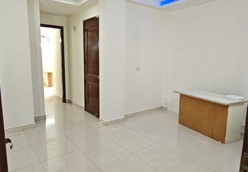 Room in 3 BHK Builder Floor at Sector 14 – for Sale