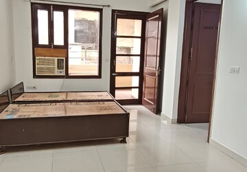 Room in 3 BHK Builder Floor at Sector 14 – for Sale