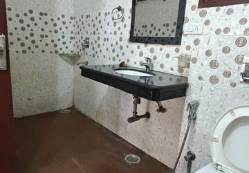 Bathroom in 3 BHK Builder Floor at Sector 14 – for Sale