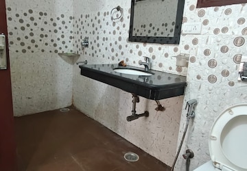 Bathroom in 3 BHK Builder Floor at Sector 14 – for Sale