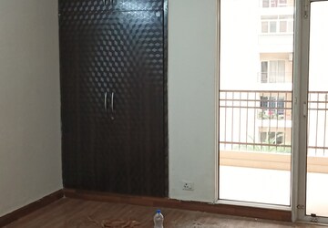 Room in 2 BHK Apartment at Saviour Green Arch, Tech Zone 4 Greater Noida – for Rent