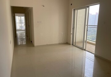 Room in 3 BHK Apartment at Godrej Nurture Pune, Mamurdi – for Rent