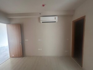 Room in 2 BHK Apartment at Hero Homes Gurgaon, Sector 104 – for Rent