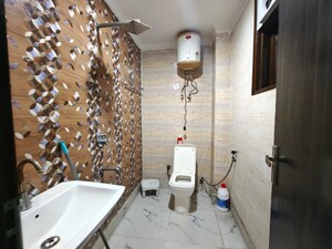 Master Bedroom in 2 BHK Builder Floor at Malviya Nagar – for Rent