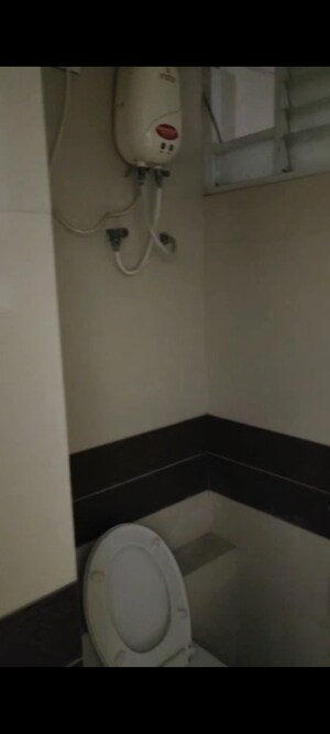 Room in 3 BHK Apartment at Platinum Space Saaga, Near Nirma University On Sg Highway – for Rent