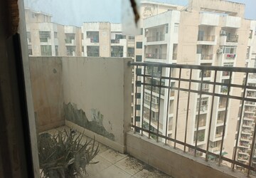 2 BHK Apartment For Rent in Himalaya Pride, Tech Zone 4 Greater Noida