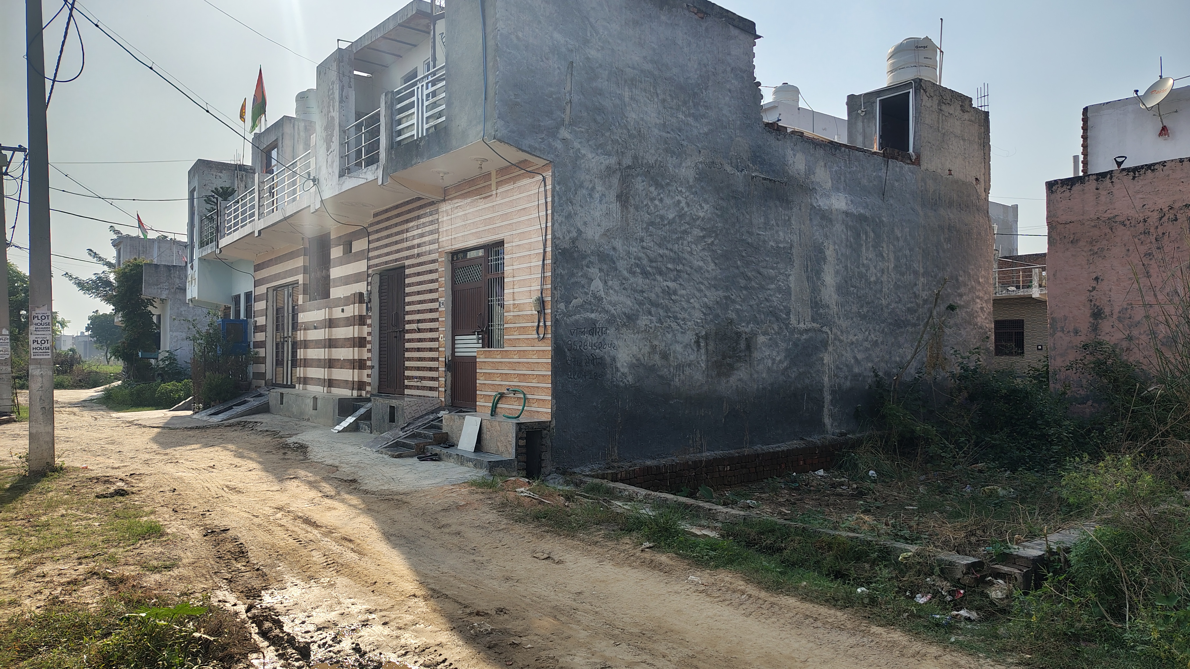 Plot For Sale in Anand Niketan