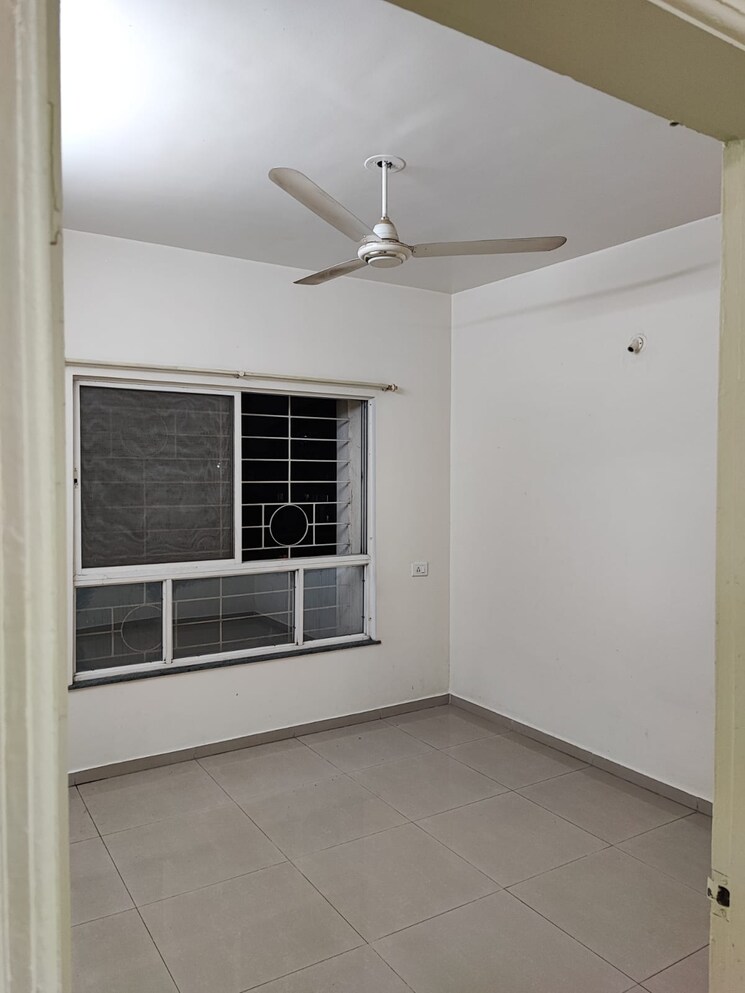 Room, dwarka-sun-crest-phase-i 3 Bedroom 1325 Sq.Ft. Apartment In Rahatani Pune 9352742