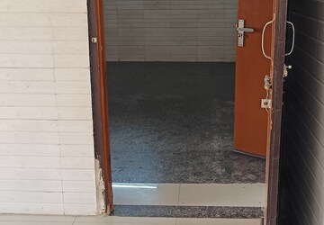 Bathroom in 2 BHK Builder Floor at Sector 85 – for Rent