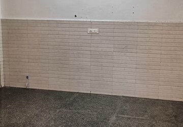 Bathroom in 2 BHK Builder Floor at Sector 85 – for Rent