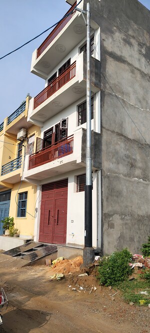  Plot – Nearby View at Bhoomi Krishna Kunj, Dhoom Manikpur - for Sale