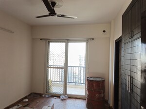 Room in 2 BHK Apartment at Omkar Royal Nest, Tech Zone 4 Greater Noida – for Rent
