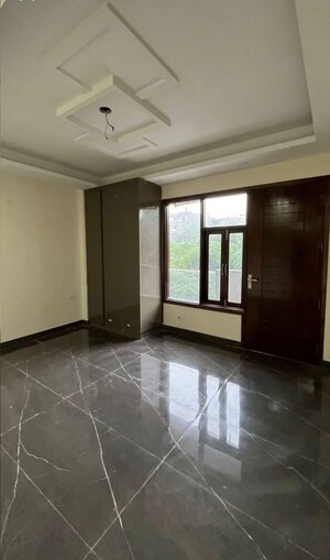 Room in 4 BHK Builder Floor at Chattarpur – for Sale