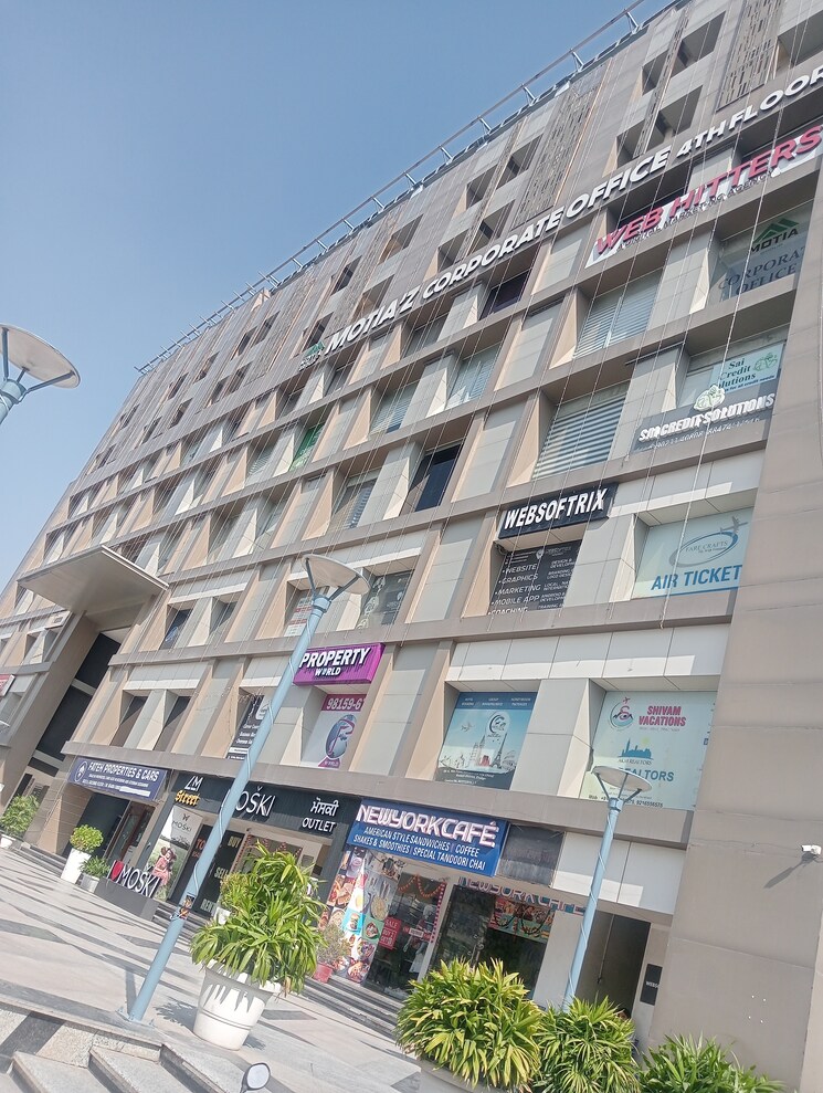 Exterior View, motia-citi-royal-business-park Commercial Shop 200 Sq.Ft. In Ambala Highway Zirakpur 9352994