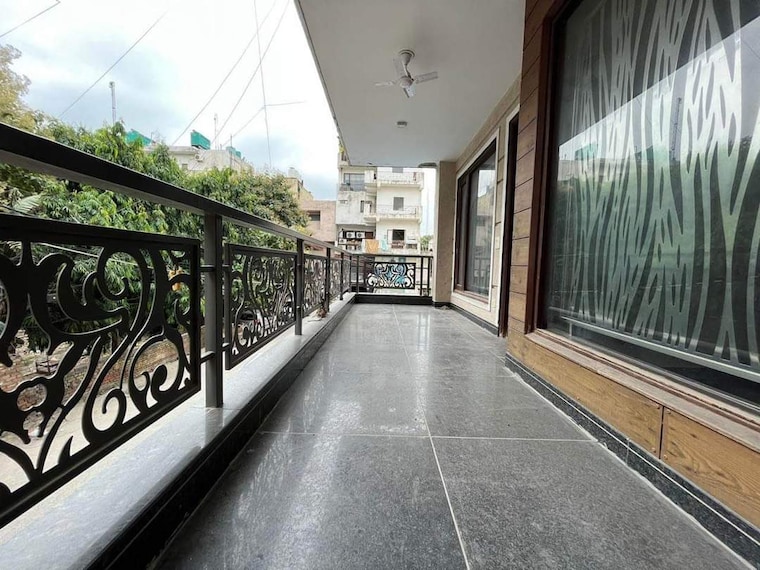 Balcony, chattarpur 4 Bedroom 1800 Sq.Ft. Builder Floor In Chattarpur Delhi 9352500