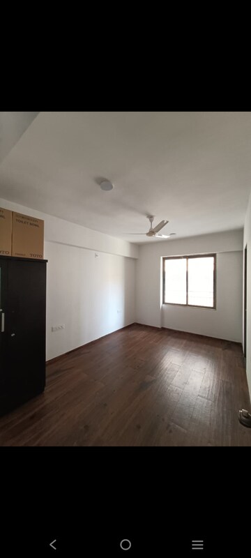 Room in 3 BHK Apartment at Sankalp Gwala, Ambli – for Rent