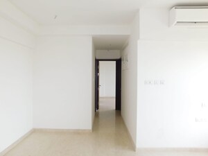 Room in 4 BHK Independent House at Sector 10 – for Rent