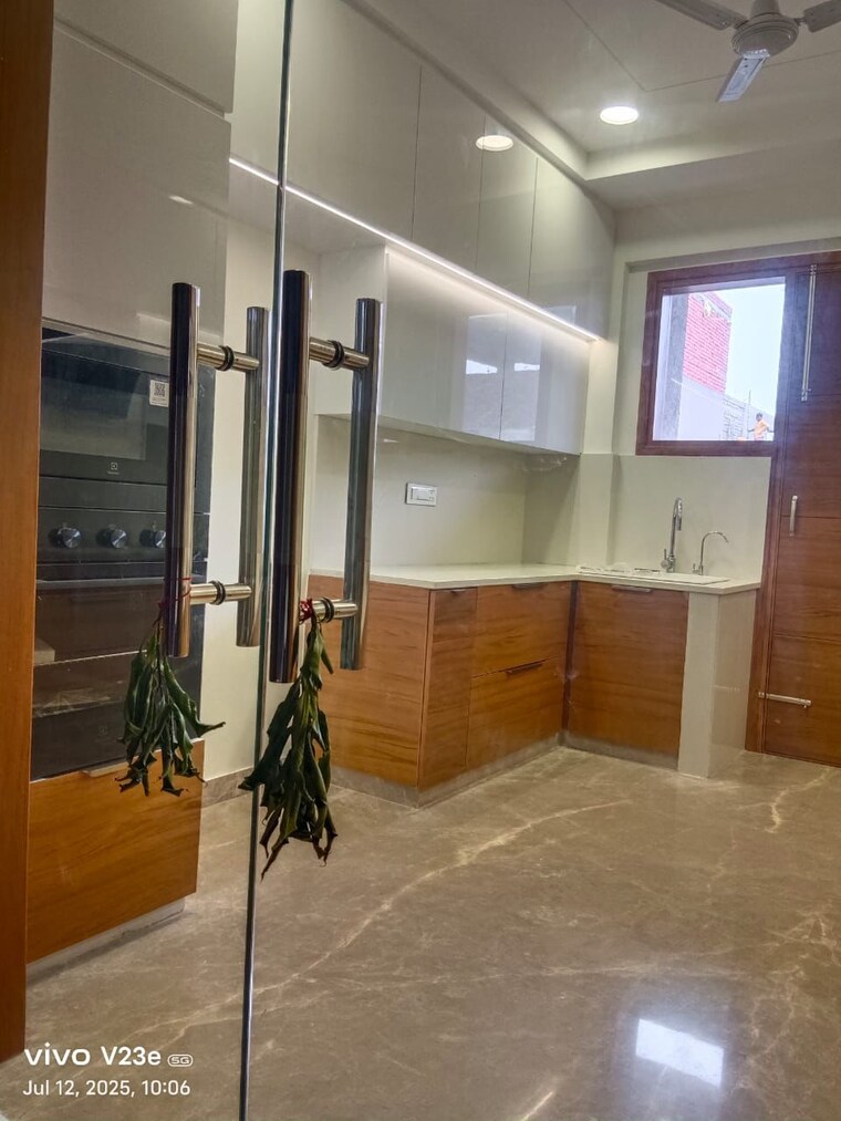 Gym, sector 7 3 Bedroom 250 Sq.Yd. Independent House In Sector 7 Panchkula 9352960