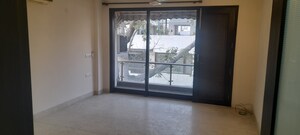 Room in 3 BHK Builder Floor at Safdarjung Enclave – for Rent