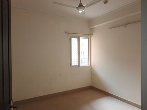Room in 2 BHK Apartment at Galaxy Vega, Tech Zone 4 Greater Noida – for Rent