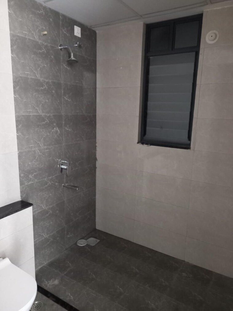 Bathroom, mantra-mirari 3.5 Bedroom 1200 Sq.Ft. Apartment In Koregaon Park Pune 9352969