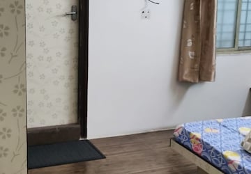 Bedroom in 5 BHK Builder Floor at Jayanagar – for Sale