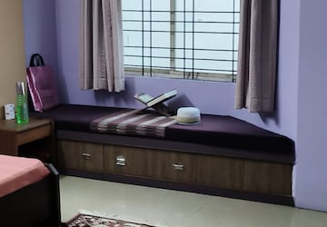 Bedroom in 5 BHK Builder Floor at Jayanagar – for Sale