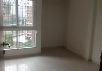 Room in 2 BHK Apartment at Dosti West County, Balkum Pada – for Rent