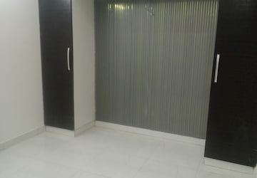 Room in 2 BHK Builder Floor at Indrapuram – for Sale
