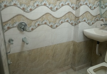 Bathroom in 2 BHK Builder Floor at Indrapuram – for Sale