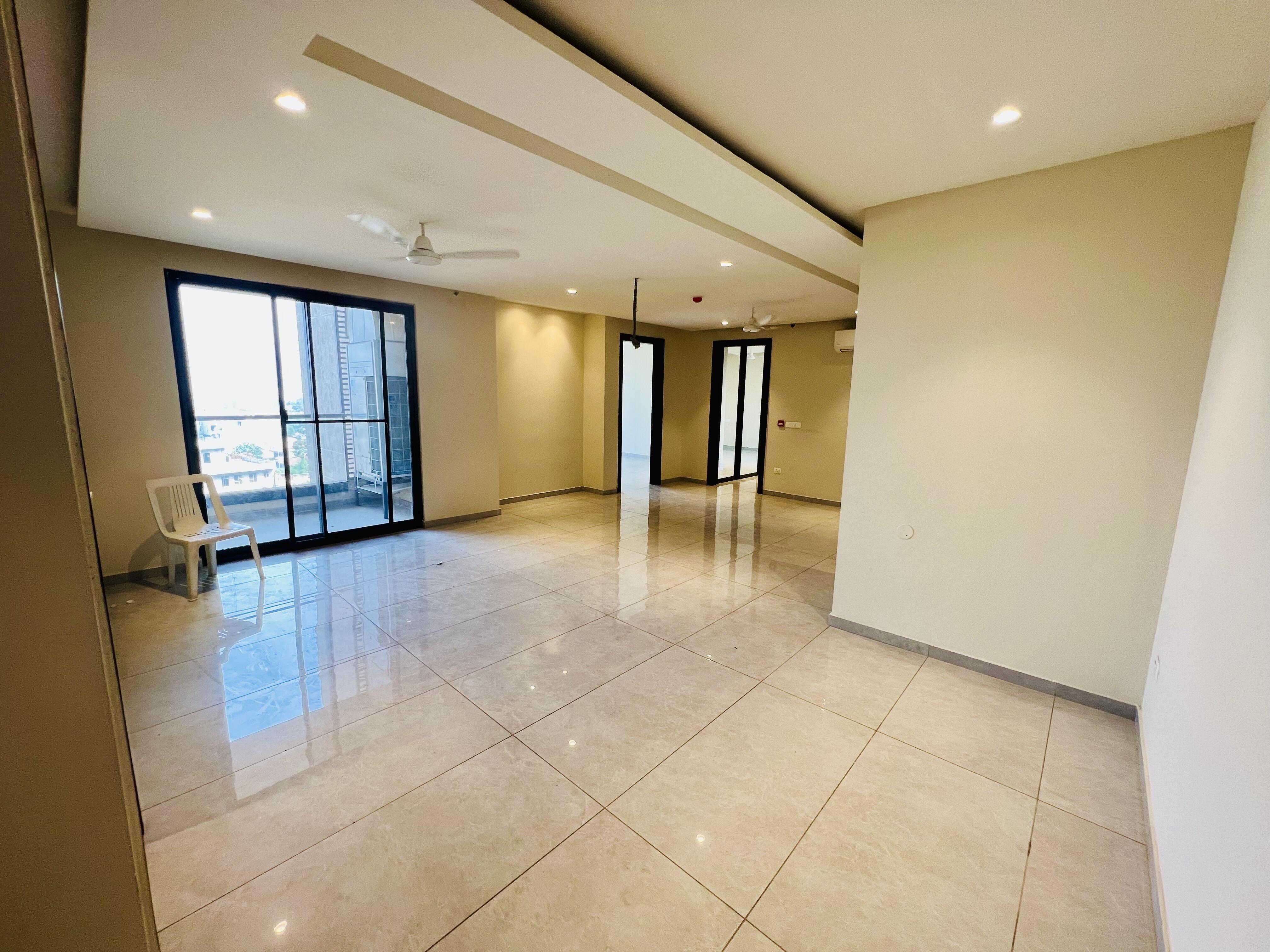 3.5 BHK Apartment For Sale in Marbella Grande