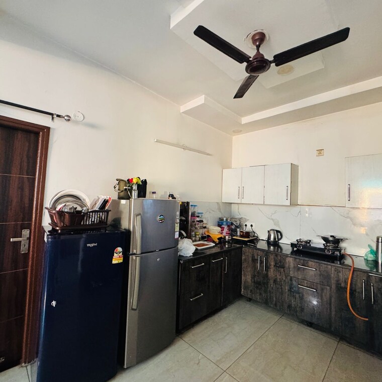Kitchen, pir machalla 4 Bedroom 2200 Sq.Ft. Apartment In Pir Machalla Zirakpur 9290346