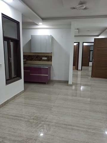 Room in 3 BHK Builder Floor at Chattarpur – for Sale