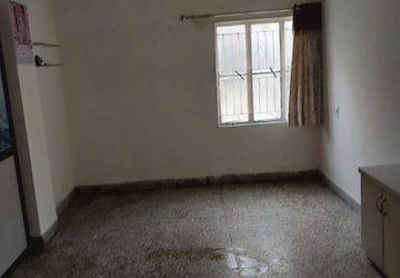 Room in 2 BHK Apartment at HND Kushal Apartment, Vastrapur – for Rent