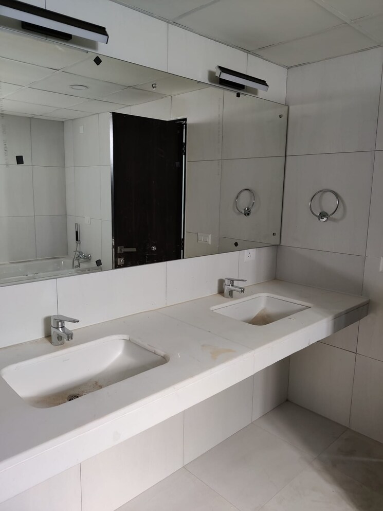 Kitchen, tata-primanti-tower-residences 4 Bedroom 2910 Sq.Ft. Apartment In Sector 72 Gurgaon 9353341