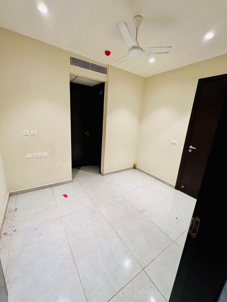 Room, sector 82 a 3.5 Bedroom 1522 Sq.Ft. Apartment In Sector 82 A Mohali 9353489