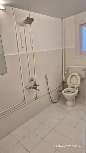 Bathroom in 1 BHK Apartment at Churchgate Mansion, Churchgate – for Rent