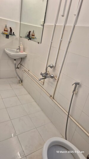 Bathroom in 1 BHK Apartment at Churchgate Mansion, Churchgate – for Rent