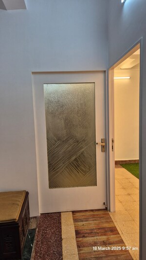  1 BHK Apartment at Churchgate Mansion, Churchgate – for Rent