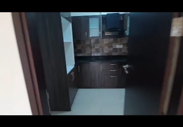 Room in 3.5 BHK Apartment at Prestige Pine Wood, Koramangala – for Rent