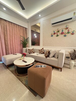 Team Area in 3 BHK Builder Floor at MKS County, Sohna Sector 2 – for Sale