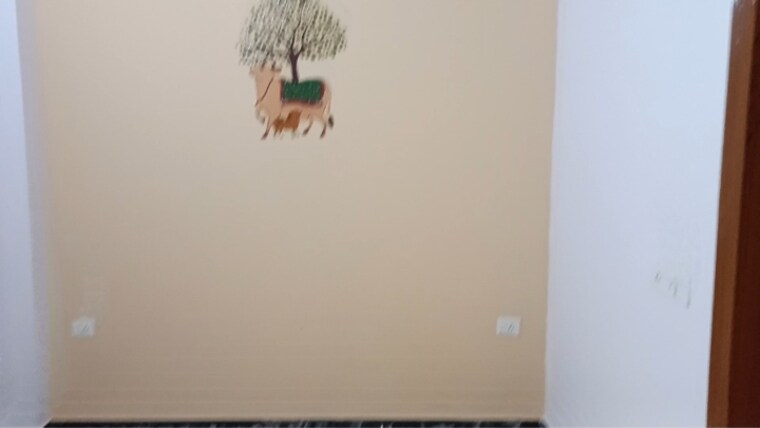 Room, vaishali sector 3 3 Bedroom 1650 Sq.Ft. Builder Floor In Vaishali Sector 3 Ghaziabad 9353884