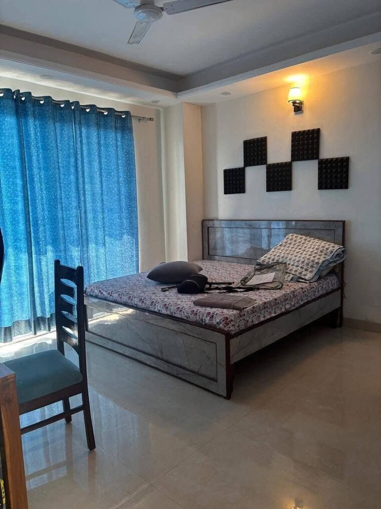 Master Bedroom, saket 3 Bedroom 1200 Sq.Ft. Builder Floor In Saket Delhi 9353919